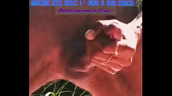 Sperme cracher en self motion