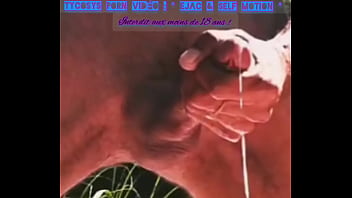 Sperme Cracher En Self Motion thumbnail