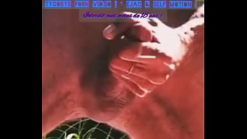 Sperme cracher en self motion