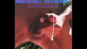 Sperme cracher en self motion