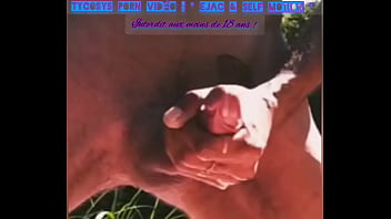 Sperme cracher en self motion