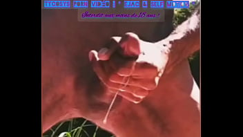 Sperme cracher en self motion