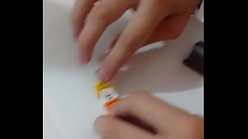 Novinha quadrada sendo enrabada e tomando gostoso