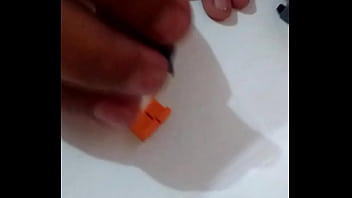 Novinha quadrada sendo enrabada e tomando gostoso