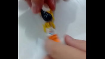 Novinha quadrada sendo enrabada e tomando gostoso