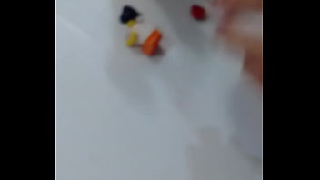 Novinha quadrada sendo enrabada e tomando gostoso