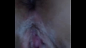 Me masturbo mientras me portó mal