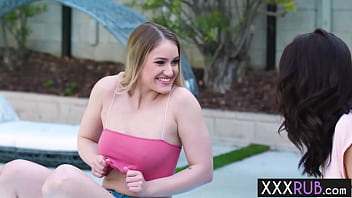 Sexy Babe Licked Tight Pussies thumbnail