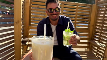 Une journée avec léa pam j'essaye un gode ventouse