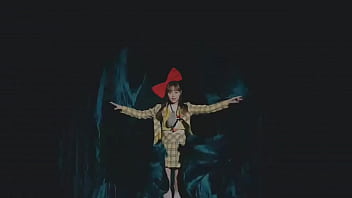 Chuu has orgy with people