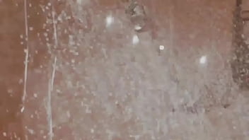 Chuu has orgy with people