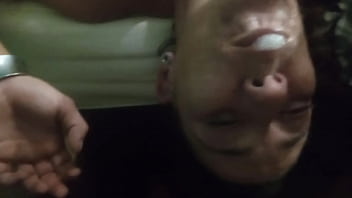 Krizia tzunami lo spompina dopo una bella inculata