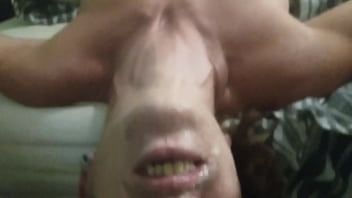 Krizia tzunami lo spompina dopo una bella inculata