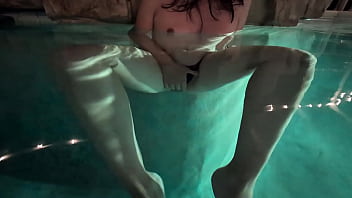 Shaking fingering orgasm outdoors