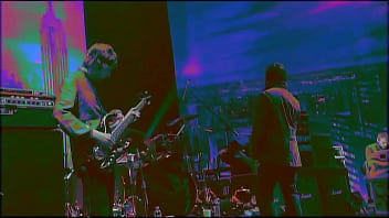 Liam y noel gallagher eyaculan un temazo en vivo