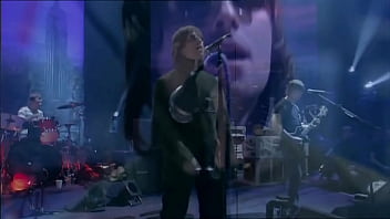 Liam y noel gallagher eyaculan un temazo en vivo Liam y noel gallagher eyaculan un temazo en vivo