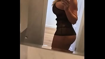 Big tits cam girl masturbating