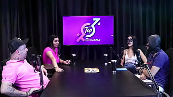 Mesmo com a mascara no rosto corno é reconhecido nas ruas monica lima ensinando aos novinhos da imperium o tesão de dar para um pau maior que tem em casa completo no red