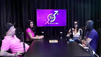 Mesmo com a mascara no rosto corno é reconhecido nas ruas monica lima ensinando aos novinhos da imperium o tesão de dar para um pau maior que tem em casa completo no red