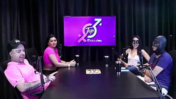 Mesmo com a mascara no rosto corno é reconhecido nas ruas monica lima ensinando aos novinhos da imperium o tesão de dar para um pau maior que tem em casa completo no red