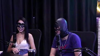 Mesmo com a mascara no rosto corno é reconhecido nas ruas monica lima ensinando aos novinhos da imperium o tesão de dar para um pau maior que tem em casa completo no red