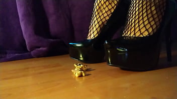 Cerials crushed under sexy shoes