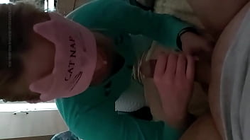 Shy 18 year old roommate surprises me by sucking my dick until she get all my cum