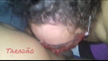 Socando no cu e gozando na boca