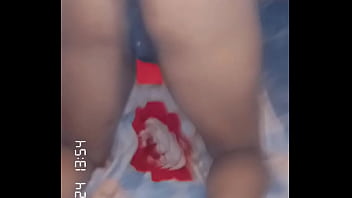 Fé quatro mostrando a bucetona