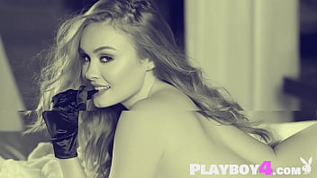 Sexy blonde milf revealed her amazing body and hot milf posed totally naked Sexy blonde milf revealed her amazing body and hot milf posed totally naked