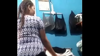 Me baila sexy antes de follar en la noche