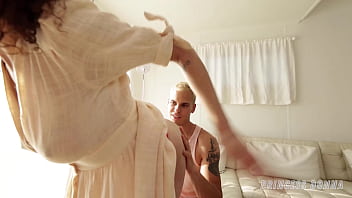 Young stud tony sting owns princess donna's milf pussy