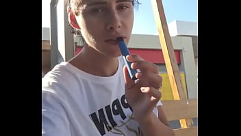 Na welche fotze füllt mein pay pal