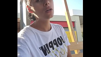 Na welche fotze füllt mein pay pal