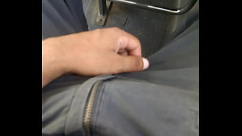 2puneta No ónibus Doido P Gozar Público Bus Handjob Flash Cock thumbnail