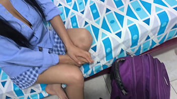 Wanita Berseragam Itu Mengambil Barang Barang Dari Rumah Ibu Tiriku Dan Aku Memergokinya Dia Meniduriku Dan Aku Memaafkannya thumbnail