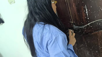 Wanita Berseragam Itu Mengambil Barang Barang Dari Rumah Ibu Tiriku Dan Aku Memergokinya Dia Meniduriku Dan Aku Memaafkannya thumbnail