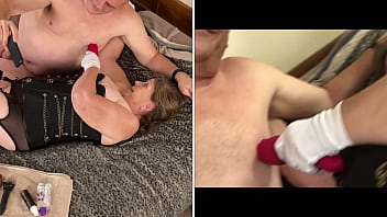 Old mature marilyn monroe enjoys masturbating with a vibrator