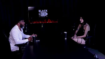 Gravou com o pai do carmona os personagens que as chamam prega muito o luciferanismo e a umbanda paty raven watch sheer red