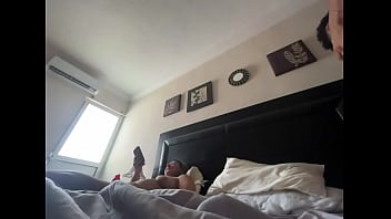 18 años de edad latina con enormes tetas naturales se folla su hermanastro