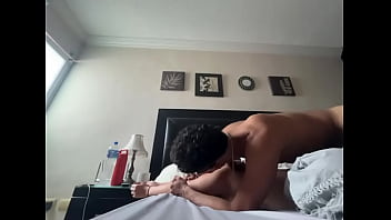 18 años de edad latina con enormes tetas naturales se folla su hermanastro