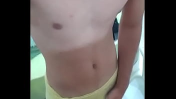 Thiago Deixando A Toalha Cair thumbnail