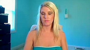 Sonia se desnuda en webcam