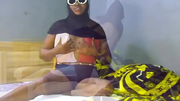 Horny housewife having fun with pillow