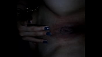 Atractiva y libre mujer en busca de experiencia