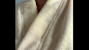 Play with me i’m bored