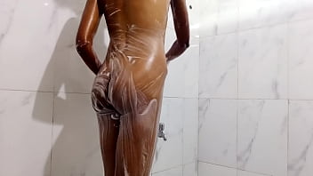 I agreed to fuck with my stepbrother while iam bathing