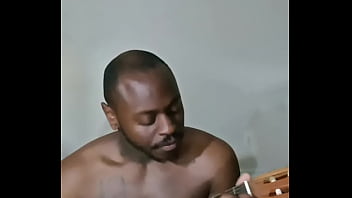 Re singing a few more songs for free that reminds myself of cleaning happening 3