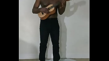 Re singing a few more songs for free that reminds myself of cleaning happening 3