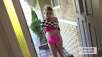 Horny supermodel khloe kapri likes to suck bryan gozzling's big cock